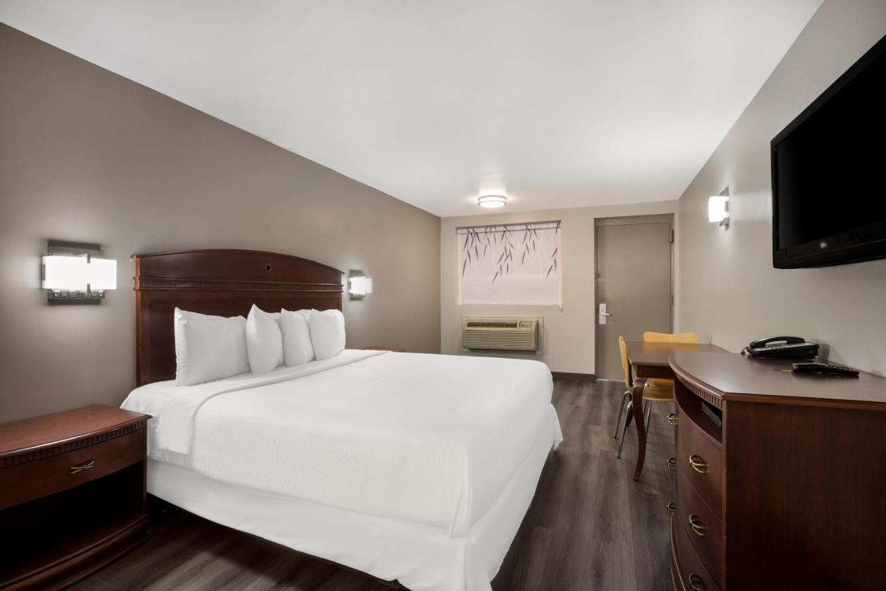 Red Carpet Inn Эдисон Экстерьер фото