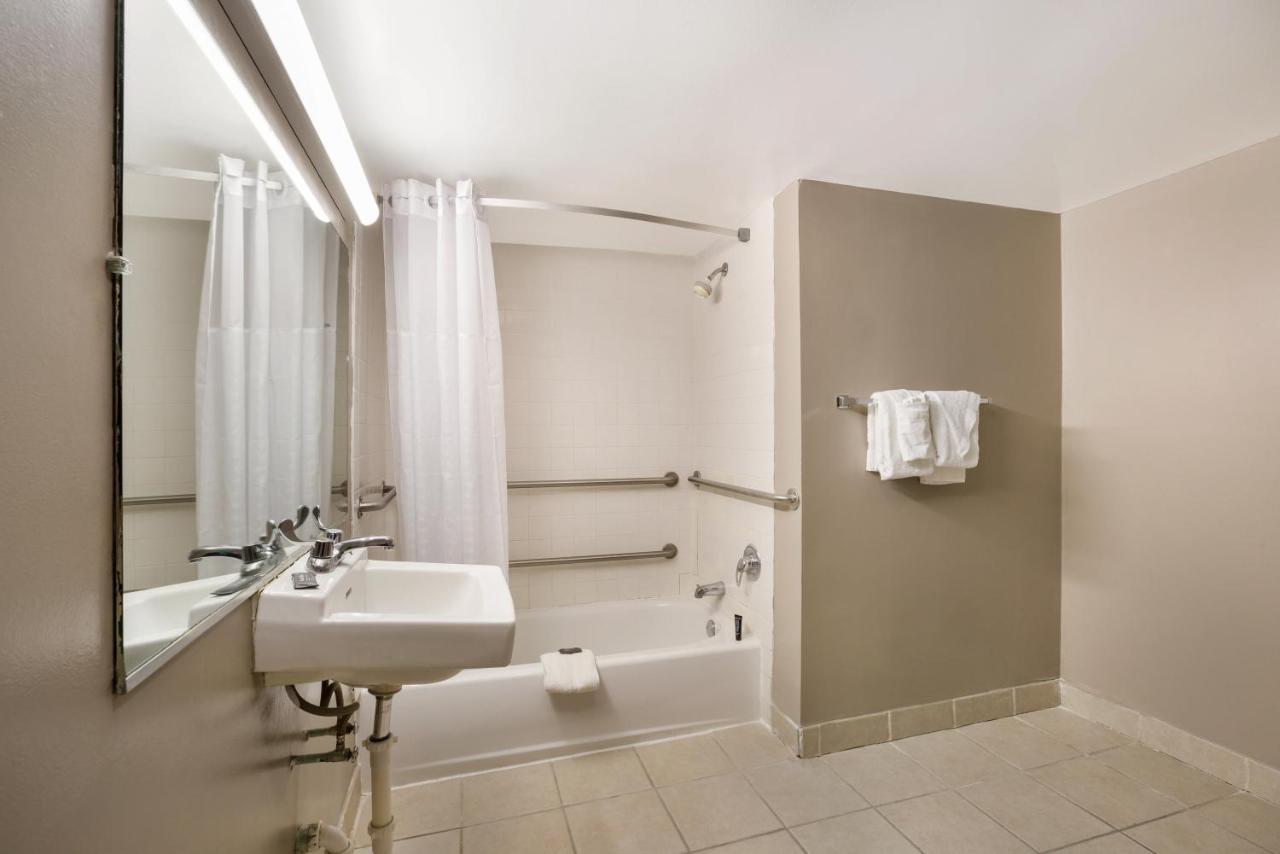 Red Carpet Inn Эдисон Экстерьер фото